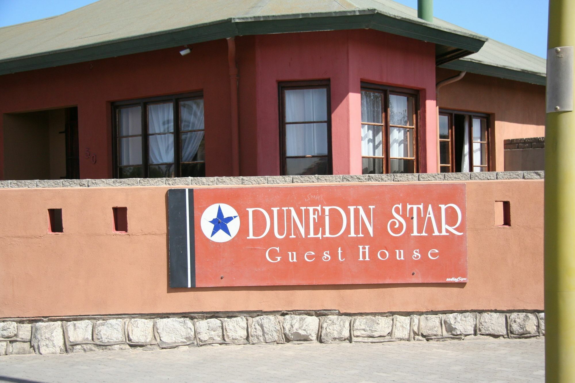 Dunedin Star Guesthouse Swakopmund Buitenkant foto